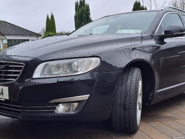 Volvo V70 Estate/Jeep, Diesel, 2016, Black
