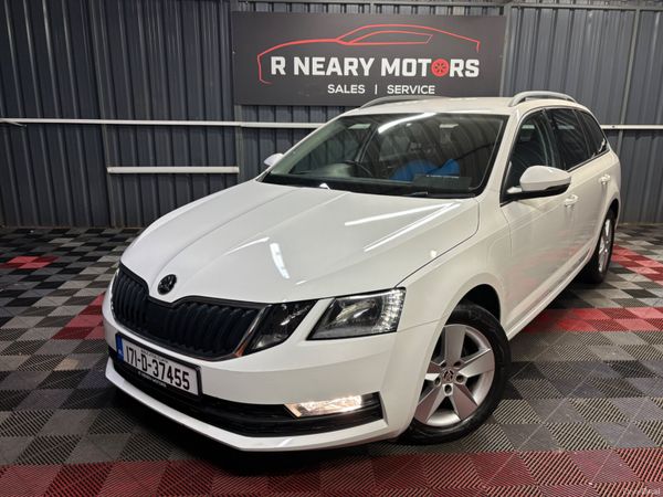 Skoda Octavia Estate, Diesel, 2017, White
