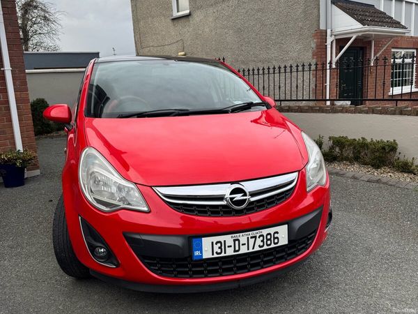 Opel Corsa Hatchback, Petrol, 2013, Red