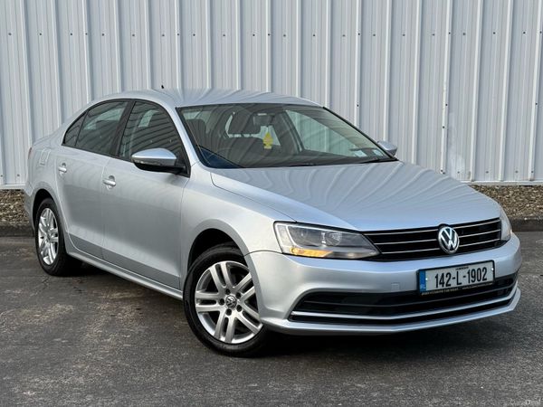 Volkswagen Jetta Saloon, Diesel, 2014, Silver