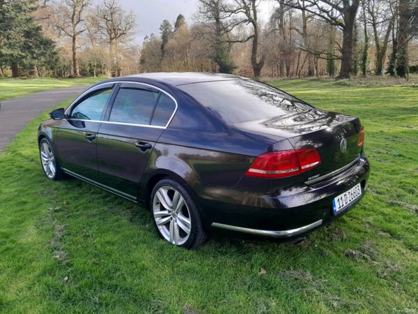 Volkswagen Passat Saloon, Diesel, 2011, Black