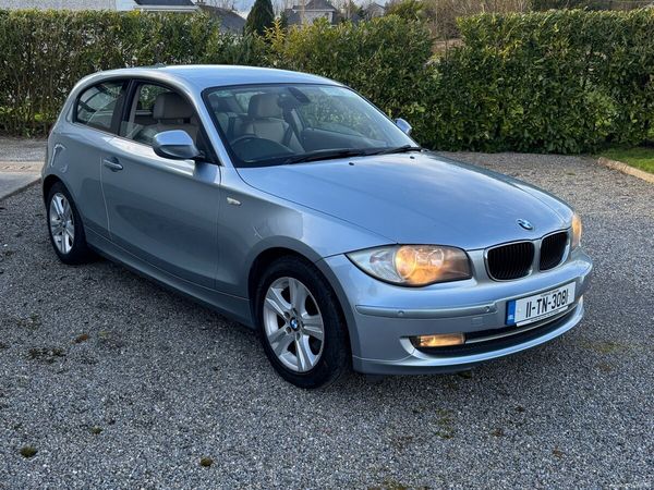BMW 1-Series Hatchback, Diesel, 2011, Blue