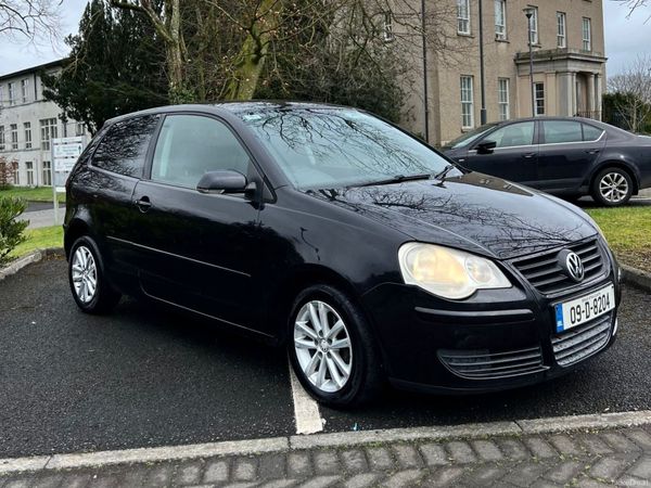 Volkswagen Polo Hatchback, Petrol, 2009, Black