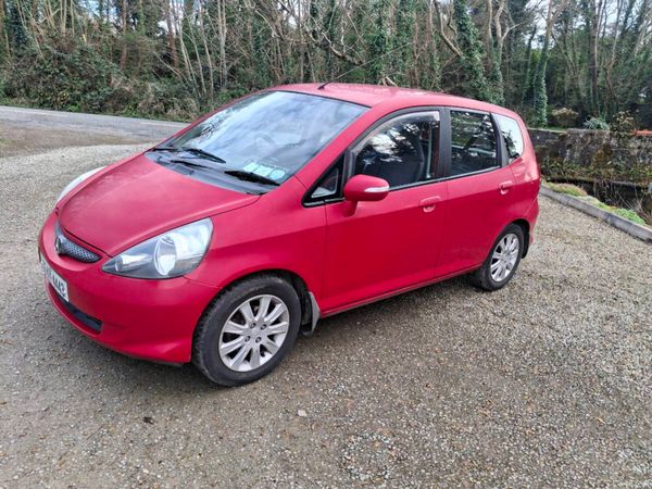 Honda Jazz Hatchback, Petrol, 2005, Red