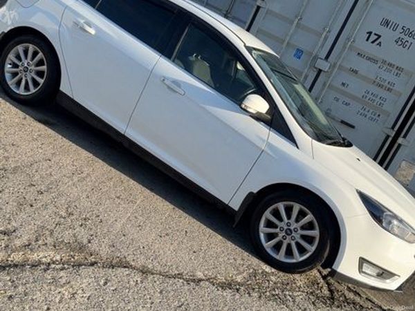 Ford Focus Hatchback, Diesel, 2017, White