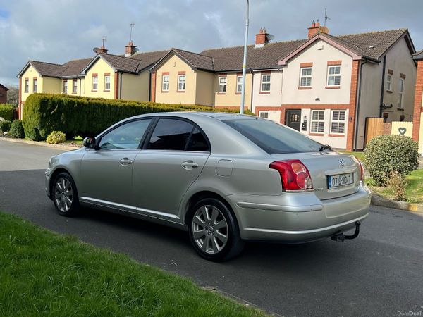 Toyota Avensis Hatchback, Diesel, 2007, Silver