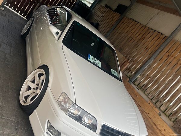 Toyota Chaser Saloon, Petrol, 1999, White