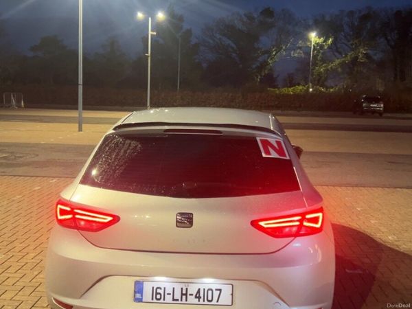 SEAT Leon Hatchback, Petrol, 2016, Silver