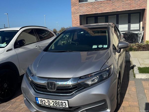 Honda Shuttle MPV, Petrol Hybrid, 2018, Silver