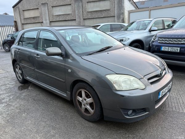 Toyota Corolla Hatchback, Petrol, 2005, Grey