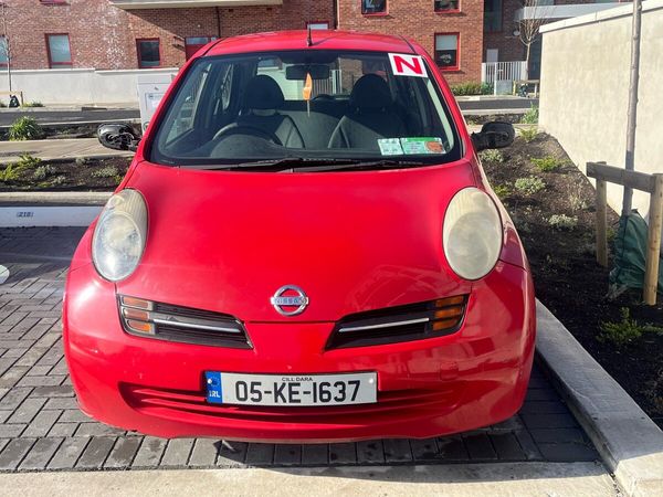 Nissan Micra Hatchback, Petrol, 2005, Red