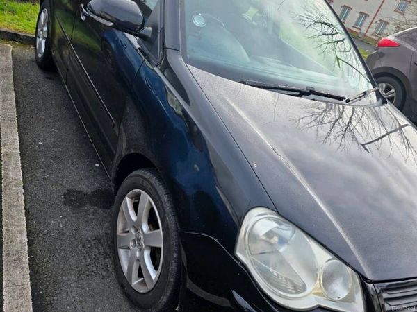 Volkswagen Polo Hatchback, Petrol, 2009, Black