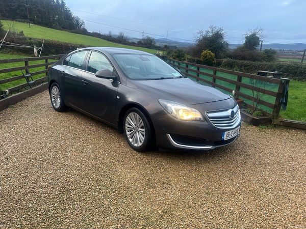 Vauxhall Insignia Hatchback, Diesel, 2015, Grey