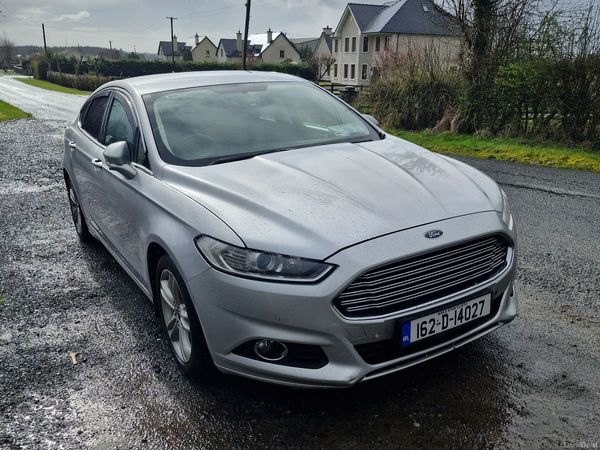 Ford Mondeo Hatchback, Diesel, 2016, Silver
