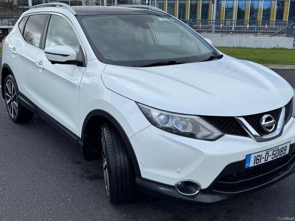 Nissan Qashqai Hatchback, Diesel, 2016, White