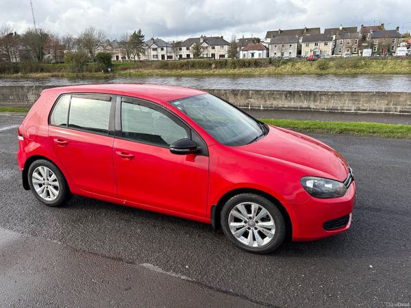 Volkswagen Golf Hatchback, Diesel, 2011, Red
