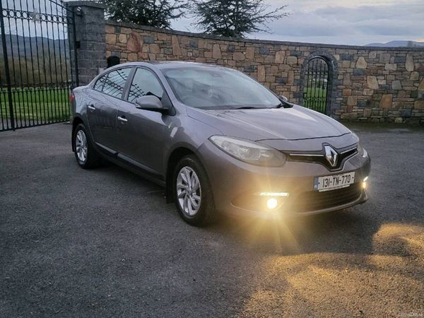 Renault Fluence Saloon, Diesel, 2013, Grey