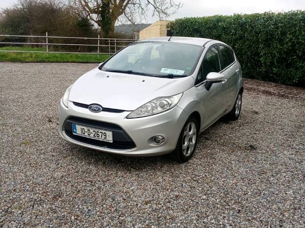 Ford Fiesta Hatchback, Petrol, 2010, Silver