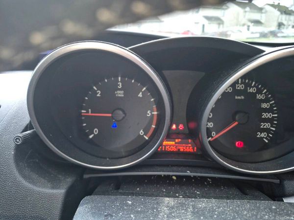 Mazda Mazda3 Saloon, Diesel, 2011, Grey