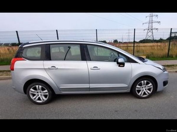 Peugeot 5008 MPV, Diesel, 2016, Grey
