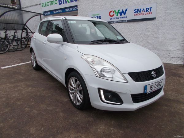 Suzuki Swift Hatchback, Petrol, 2016, White
