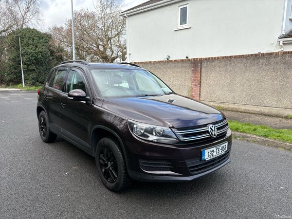 Volkswagen Tiguan SUV, Diesel, 2013, Purple