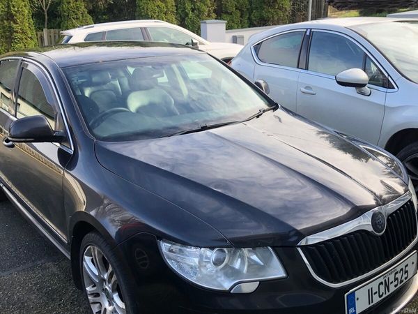 Skoda Superb Saloon, Diesel, 2011, Black