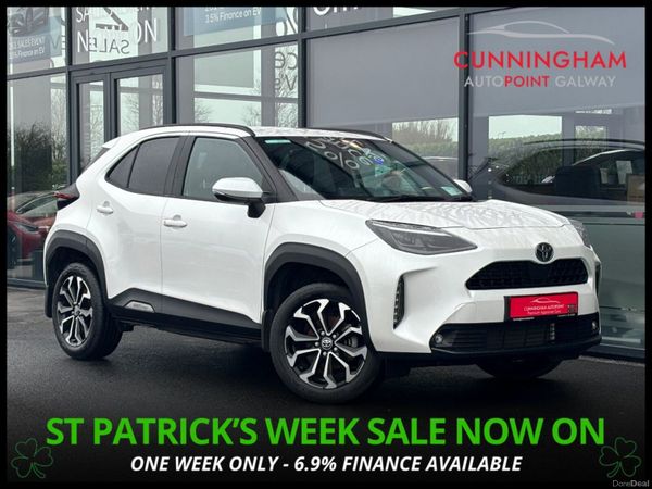 Toyota Yaris Cross Hatchback, Petrol Hybrid, 2025, White