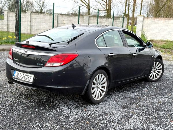 Opel Insignia Hatchback, Diesel, 2010, Black