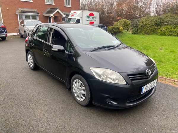Toyota Auris Hatchback, Diesel, 2013, Black