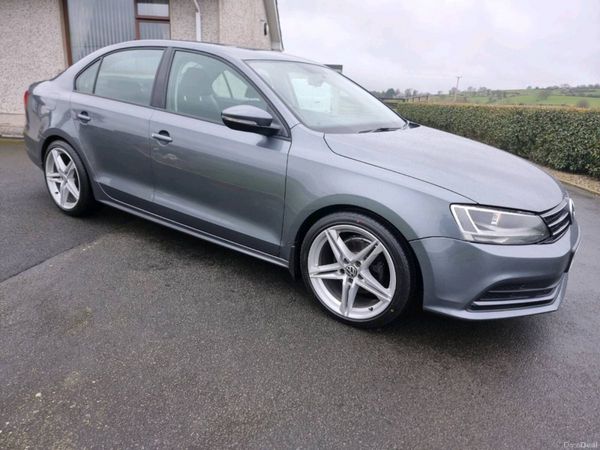 Volkswagen Jetta Saloon, Diesel, 2015, Grey