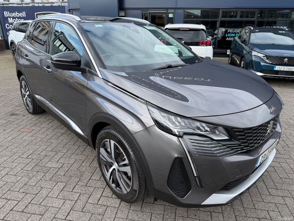 Peugeot 3008 MPV, Petrol, 2023, Grey