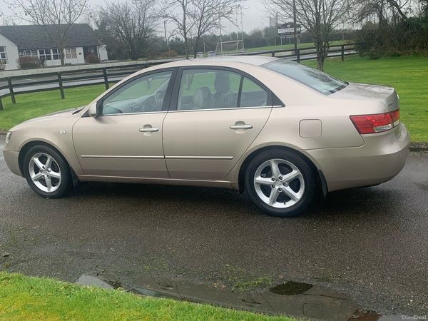 Hyundai Sonata Saloon, Diesel, 2007, White