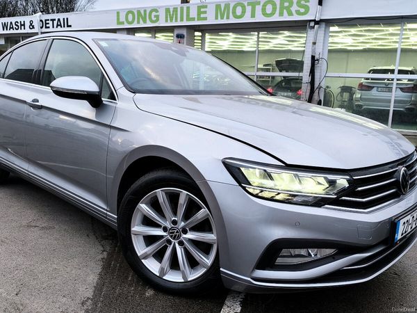 Volkswagen Passat Saloon, Diesel, 2022, Grey