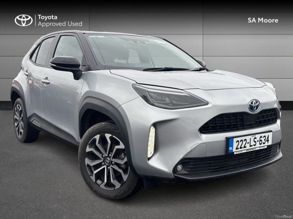 Toyota Yaris Cross Hatchback, Petrol Hybrid, 2022, Grey
