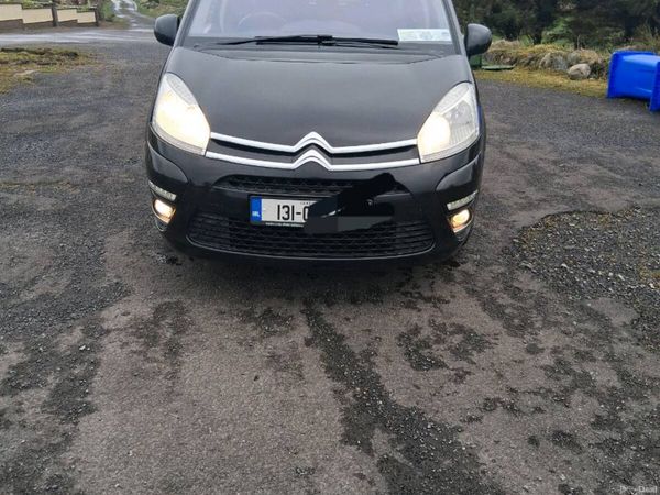 Volkswagen Touran MPV, Diesel, 2008, Black