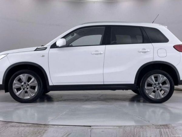 Suzuki Vitara SUV, Petrol, 2019, White