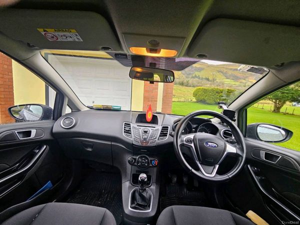 Ford Fiesta Hatchback, Diesel, 2014, Blue