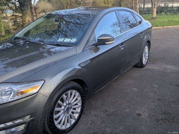 Ford Mondeo Hatchback, Diesel, 2013, Green