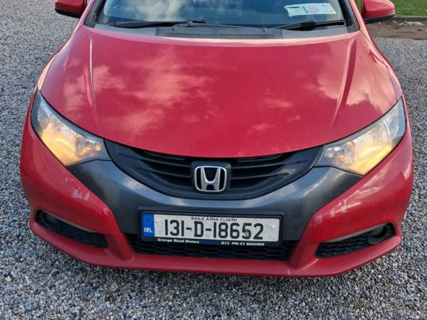 Honda Civic Hatchback, Diesel, 2013, Red
