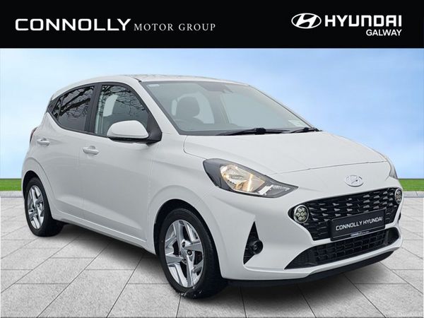 Hyundai i10 Hatchback, Petrol, 2022, White