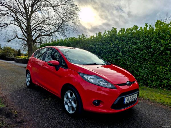 Ford Fiesta Hatchback, Diesel, 2010, Red
