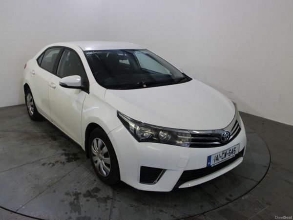 Toyota Corolla Saloon, Diesel, 2014, White