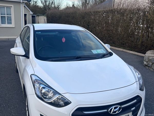 Hyundai i30 Hatchback, Diesel, 2015, White