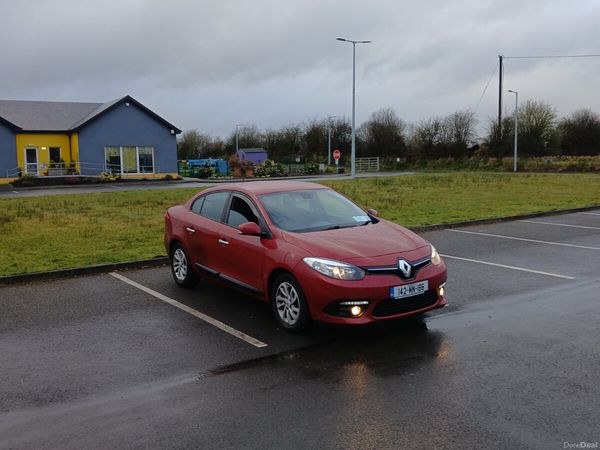 Renault Fluence Saloon, Diesel, 2014, Red