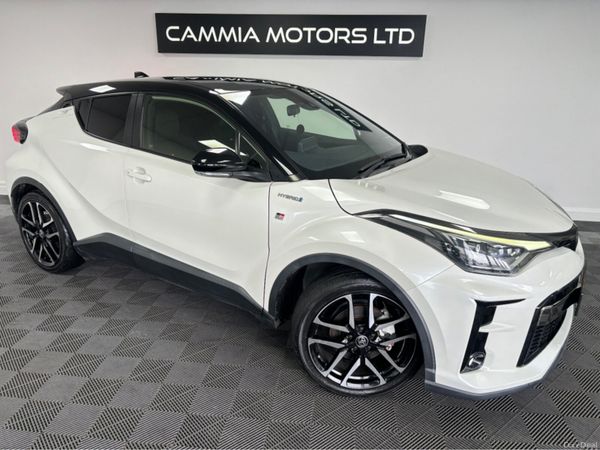 Toyota C-HR SUV, Petrol Hybrid, 2020, White