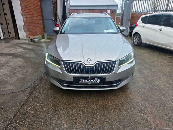 Skoda Superb Estate, Diesel, 2017, Yellow