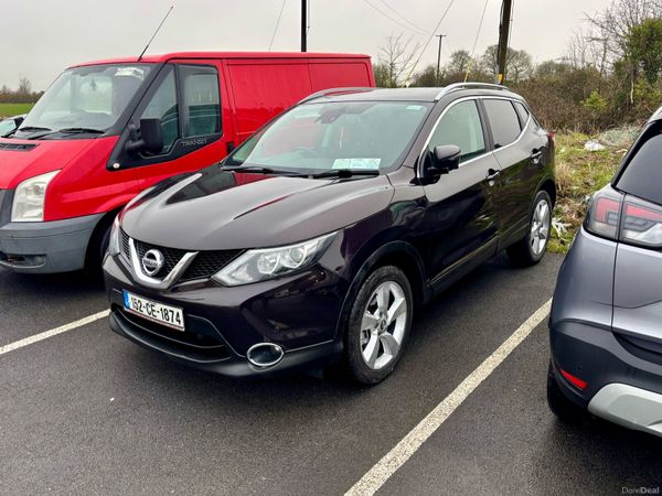 Nissan Qashqai Hatchback, Diesel, 2015, Black