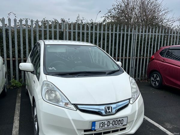 Honda Fit Hatchback, Petrol Hybrid, 2013, White