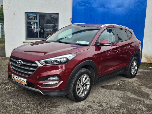 Hyundai Tucson SUV, Diesel, 2016, Red